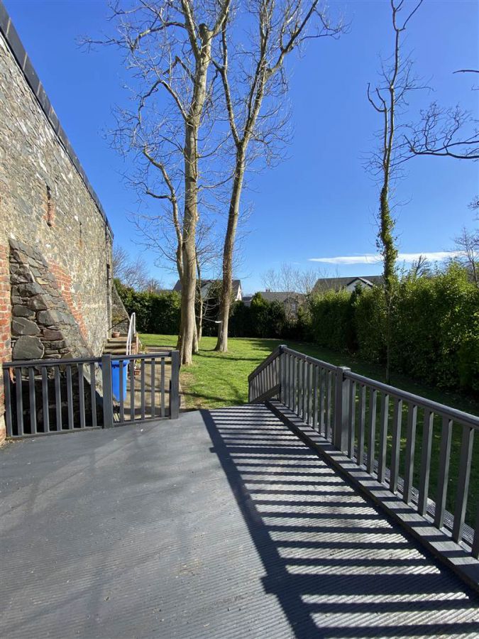 3 Manor Farm Court