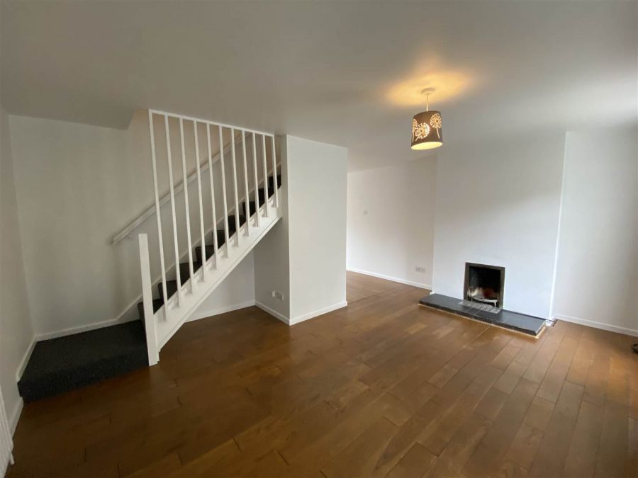 16 Clarehill Lane