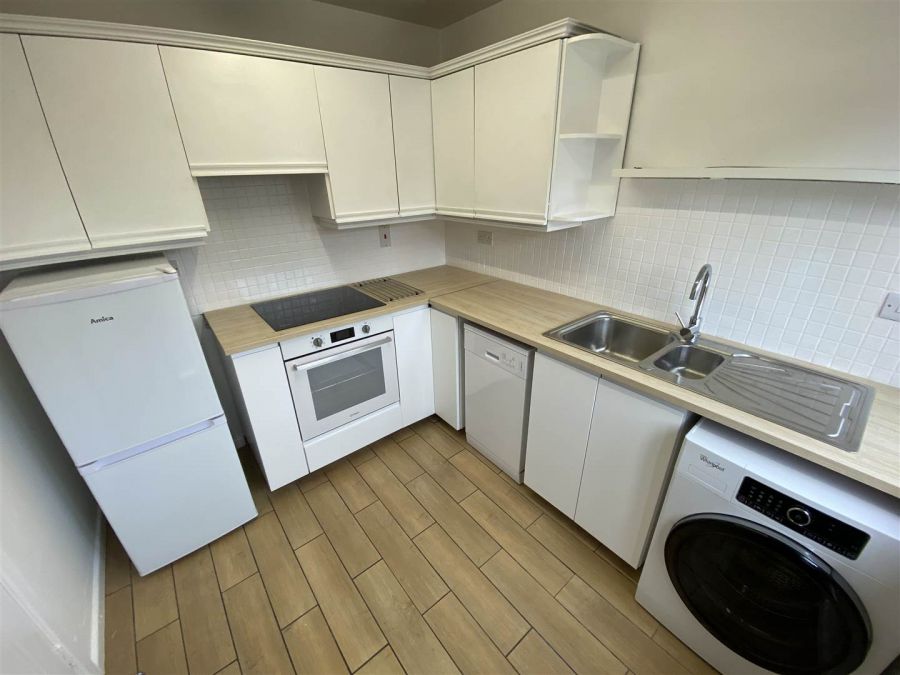 16 Clarehill Lane