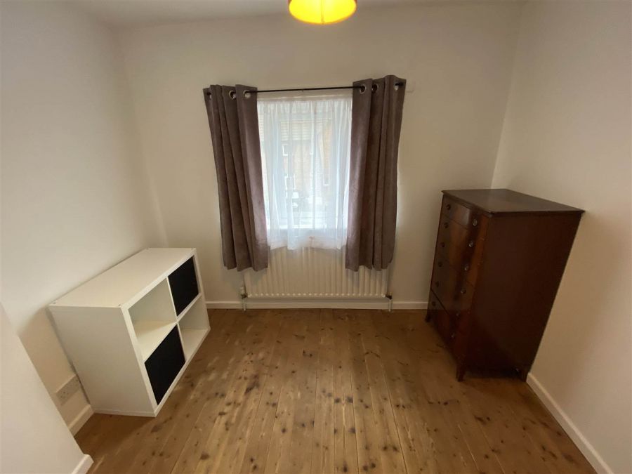 16 Clarehill Lane