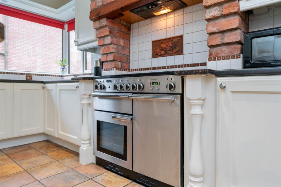 4 Croft Manor 4 Croft Manor