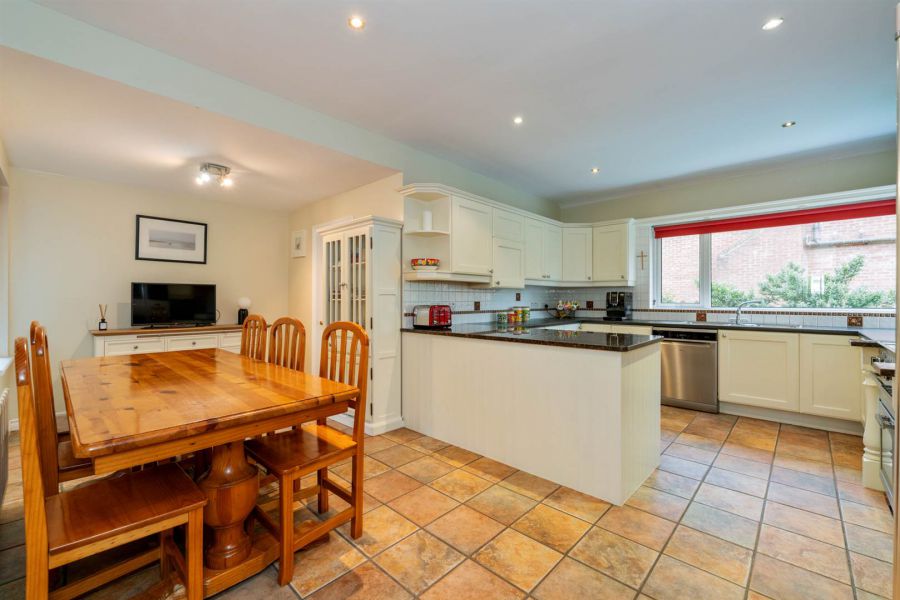 4 Croft Manor 4 Croft Manor