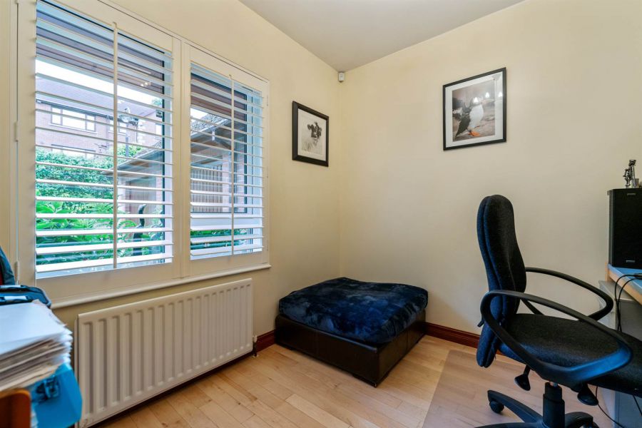 4 Croft Manor 4 Croft Manor