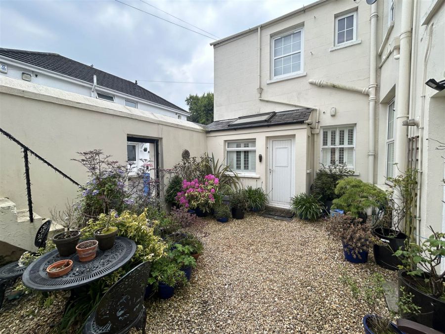 Apartment 1a, 1 Ardmore Terrace
