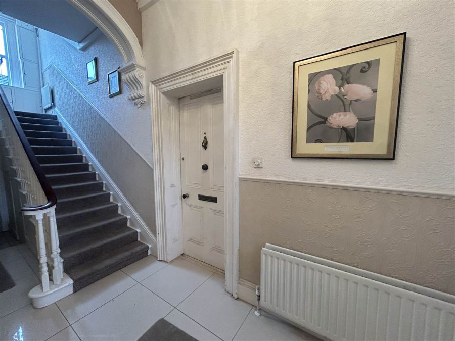 Apartment 1a, 1 Ardmore Terrace Apartment 1a, 1 Ardmore Terrace