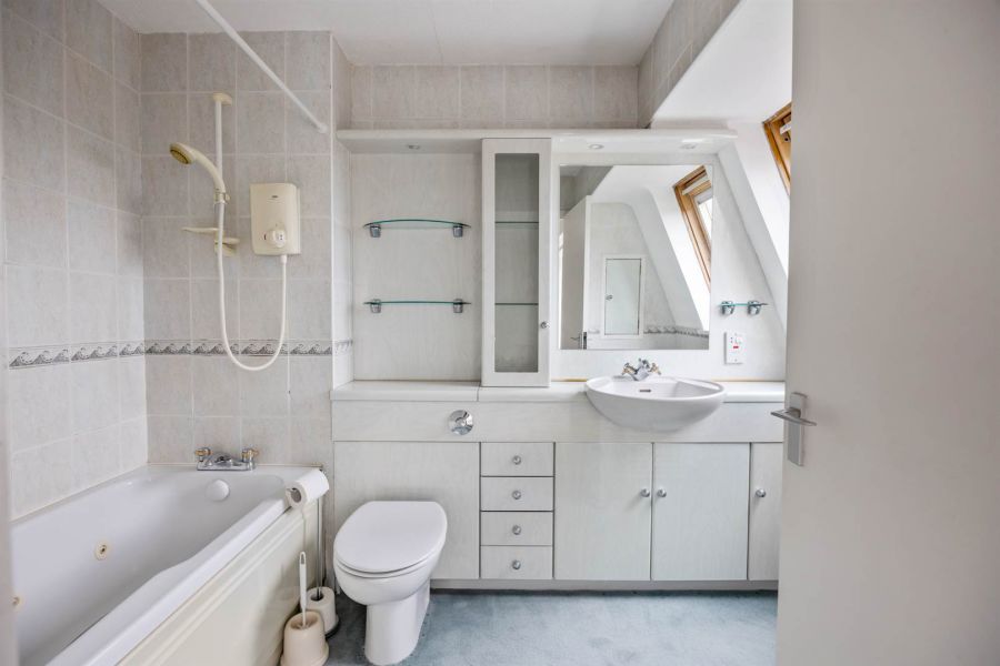 Richmond, 41 & 41A Sheridan Drive