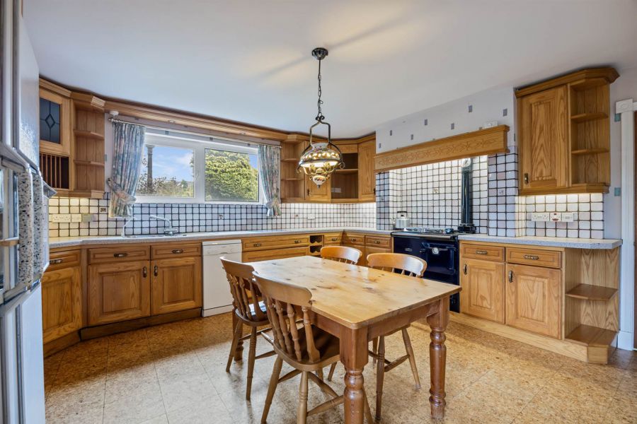 Richmond, 41 & 41A Sheridan Drive