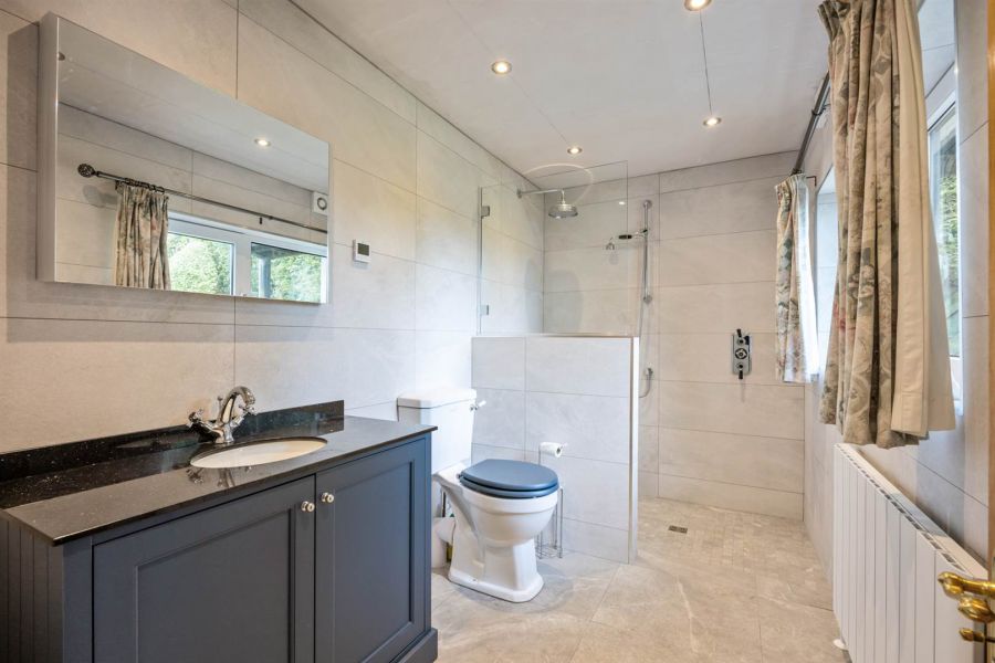 Richmond, 41 & 41A Sheridan Drive