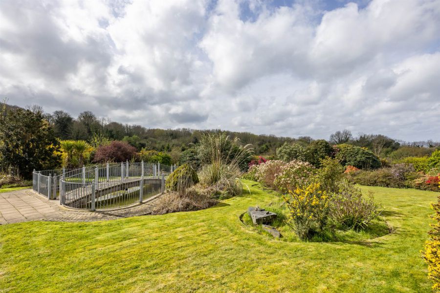 Richmond, 41 & 41A Sheridan Drive