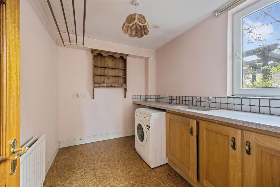 Richmond, 41 & 41A Sheridan Drive