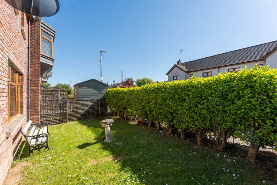 1 Golf Grove
