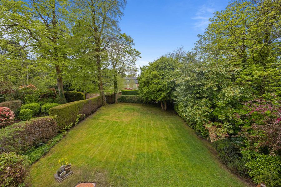 Farthings, 27 Glen Road