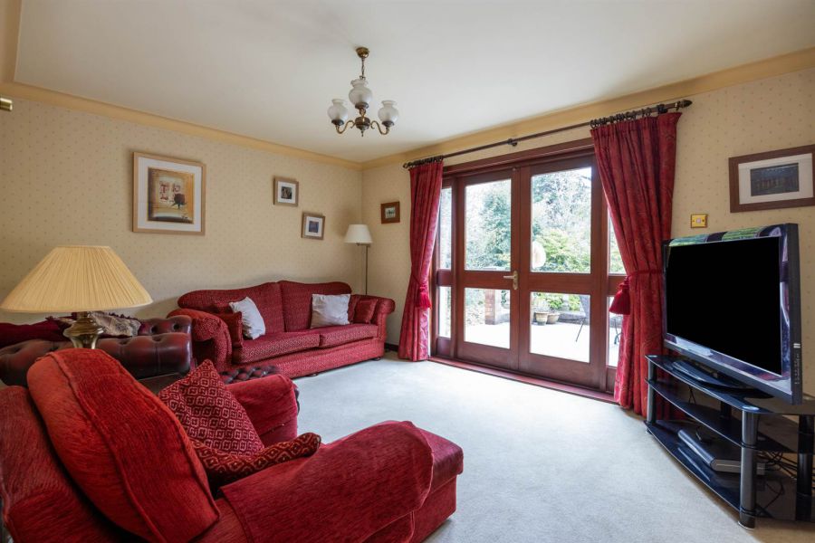 Farthings, 27 Glen Road