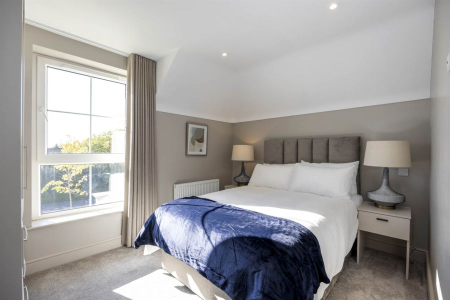 Lesley Meadows, 66A Whiterock Road