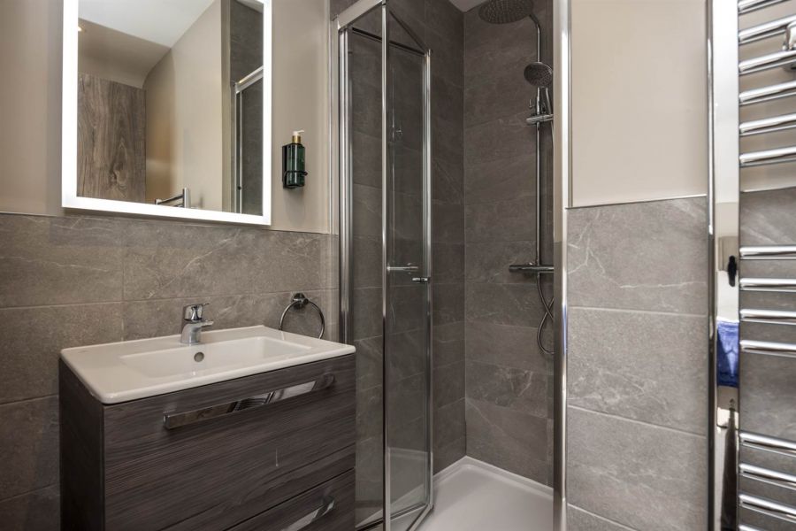 Lesley Meadows, 66A Whiterock Road