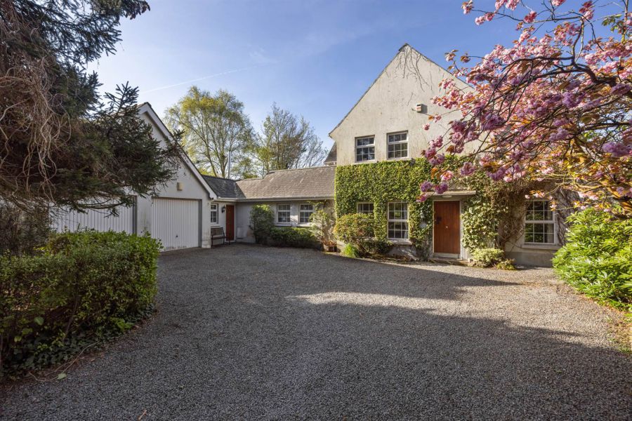 Gables Cottage, 14 Old Cultra Road