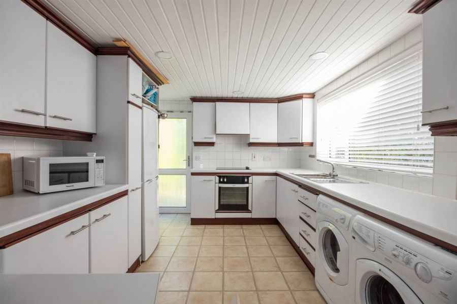 26 Invergarry Avenue