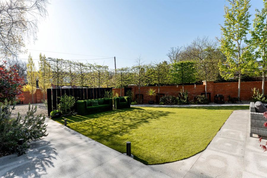 3 Alexandra Park