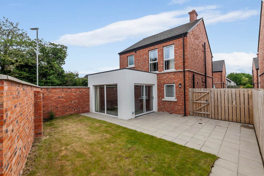 21 Lesley Chase, Knockagh Chase