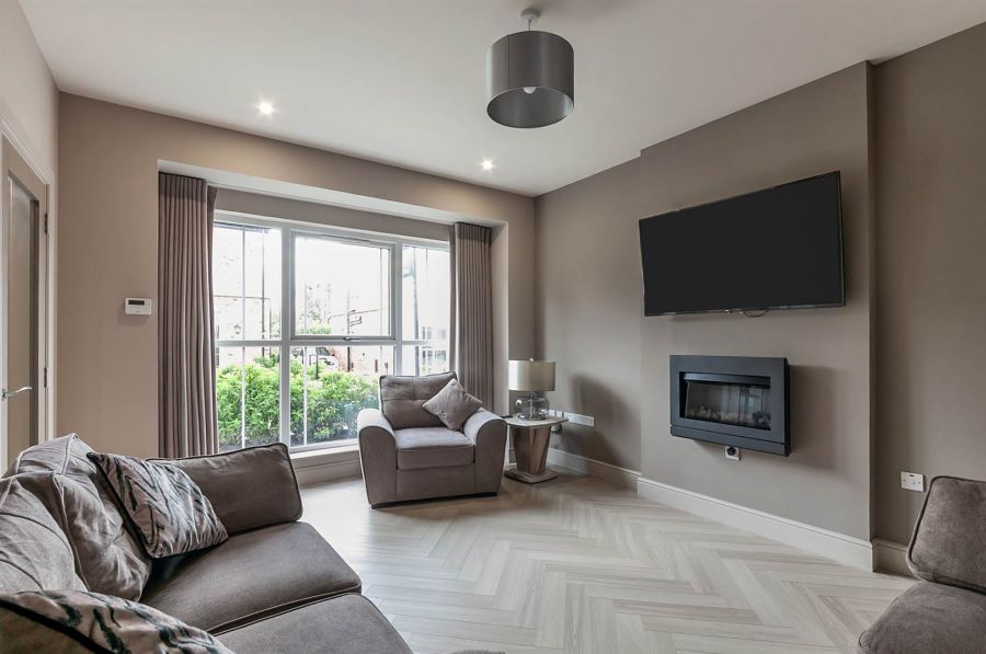 21 Lesley Chase, Knockagh Chase