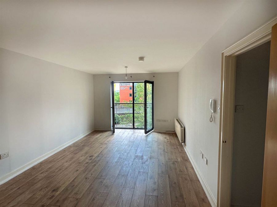 Apt 54 Quay Gate