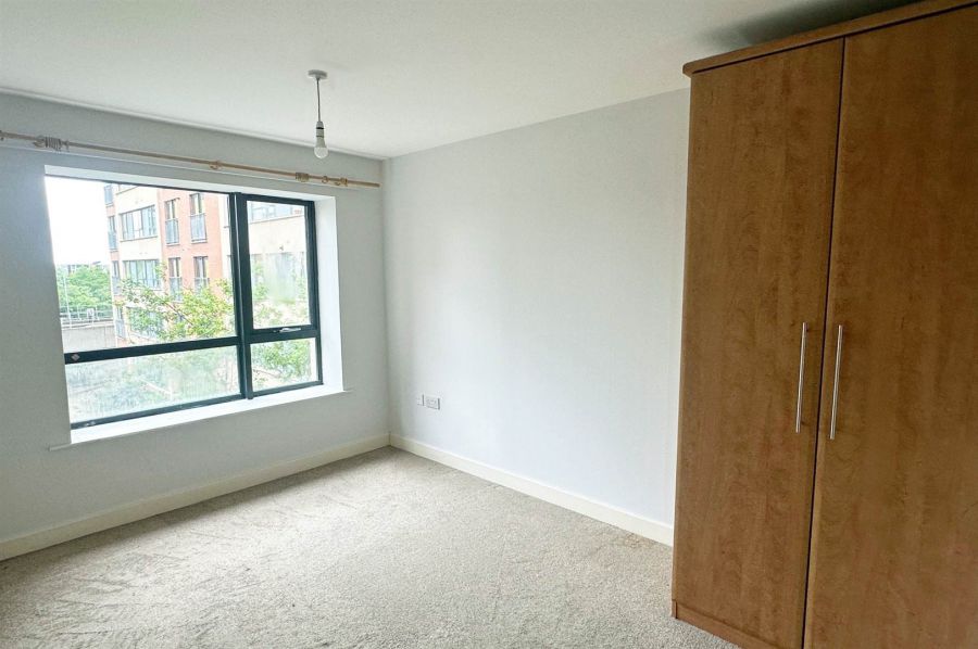 Apt 54 Quay Gate