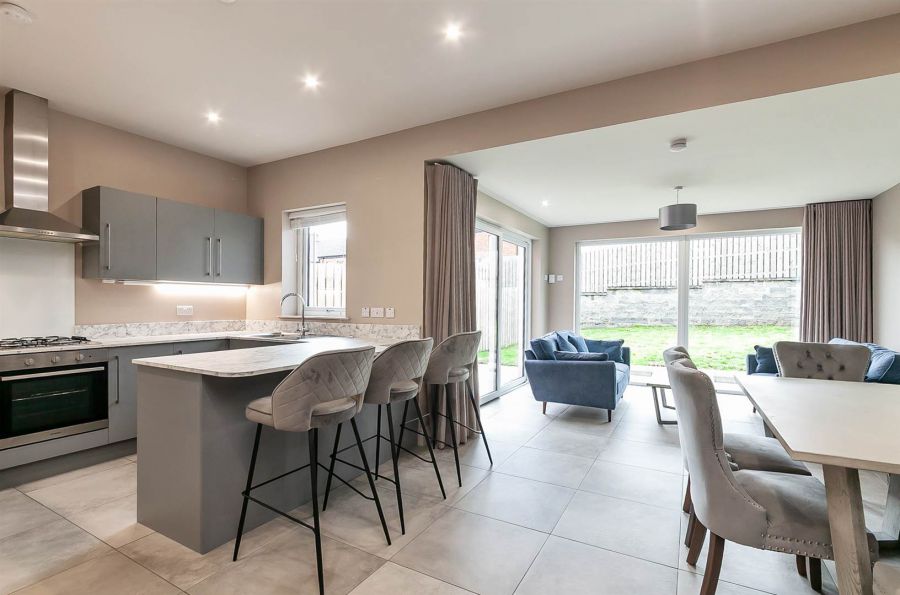 27 Lesley Chase, Knockagh Chase