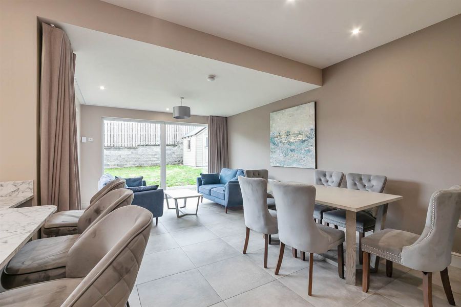 27 Lesley Chase, Knockagh Chase