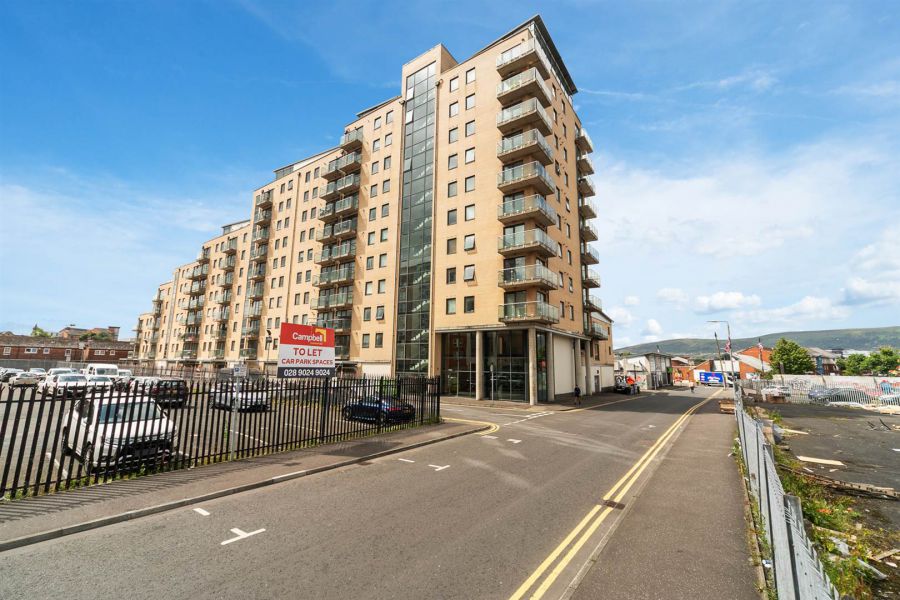 Apartment 83 Victoria Place