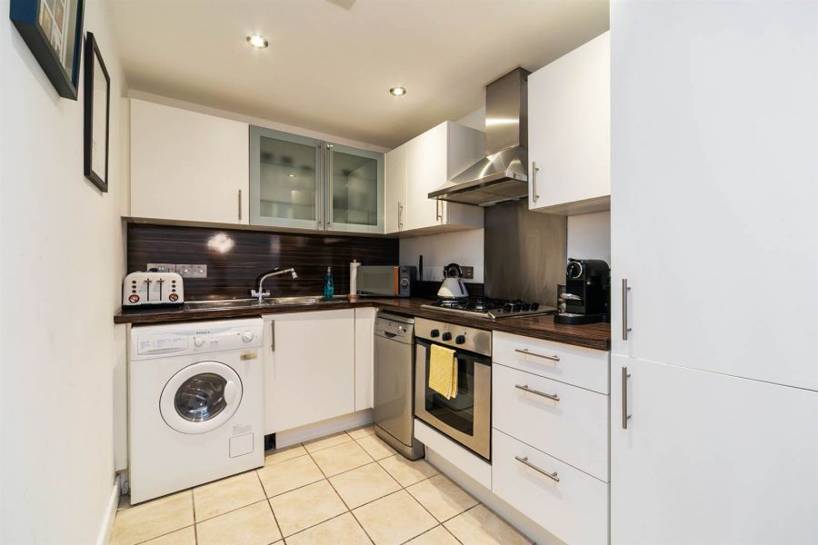 Apartment 83 Victoria Place