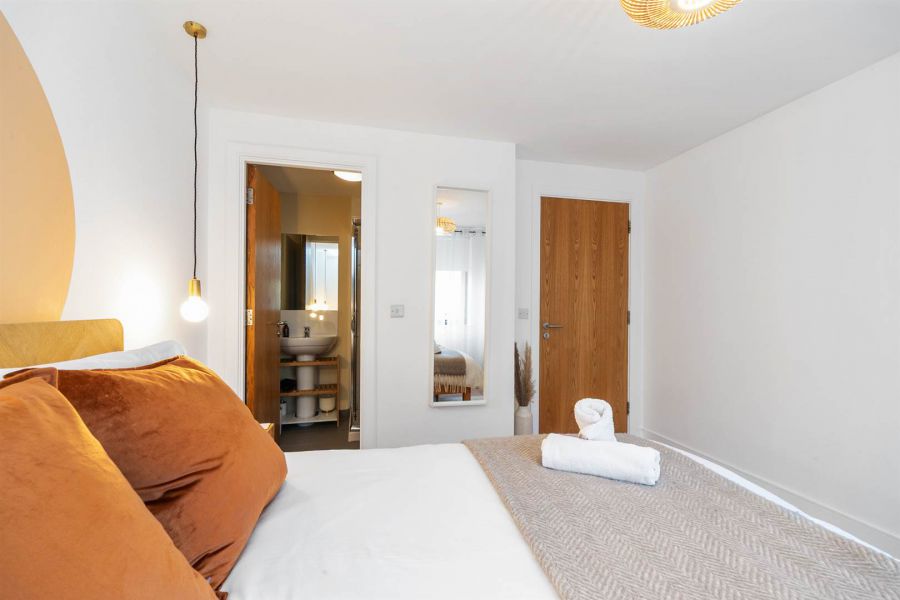 Apartment 83 Victoria Place