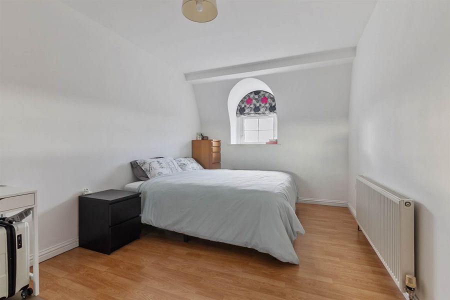 Apt 40 Ashley Courtyard