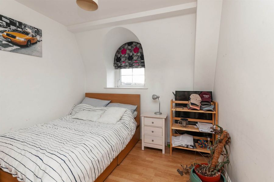 Apt 40 Ashley Courtyard