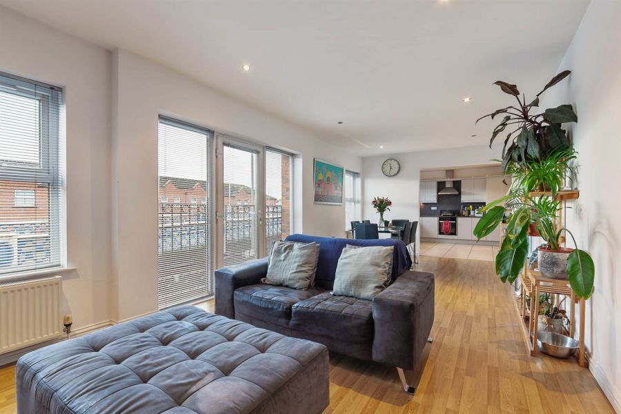 Apt 40 Ashley Courtyard