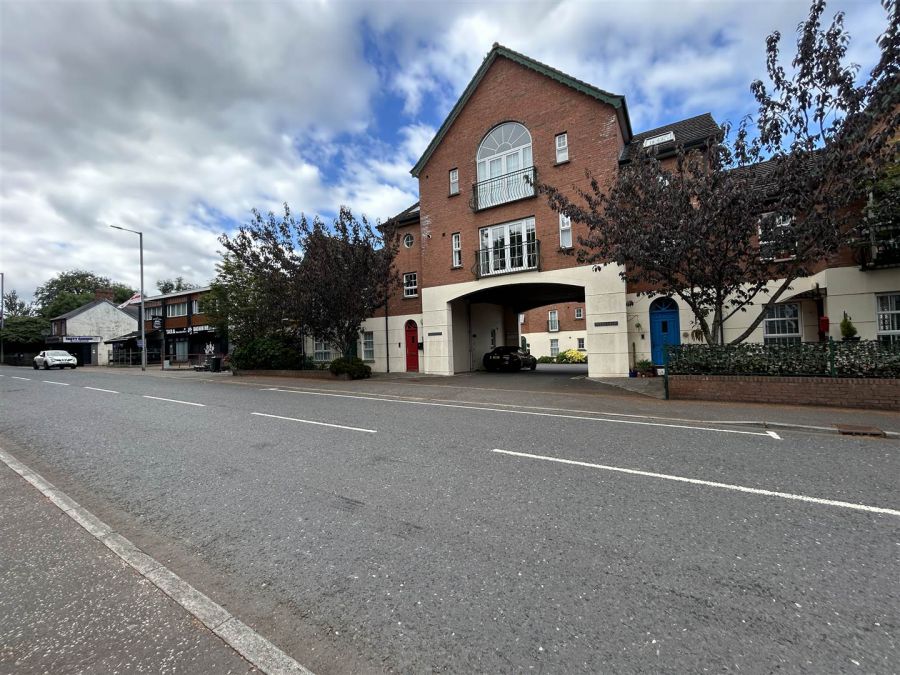 4 Pipers Field, Comber Road, Dundonald, Belfast, BT16 2AB