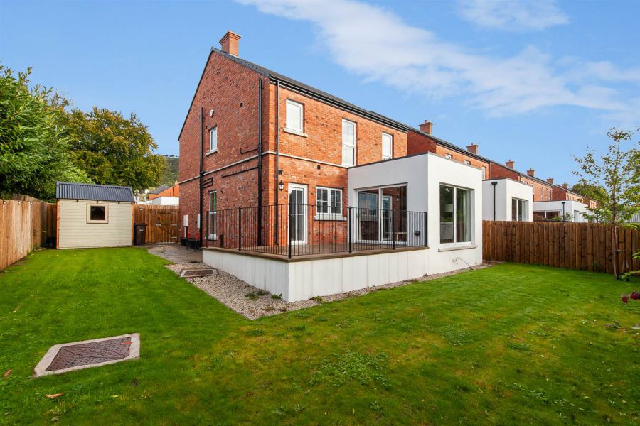 20 Lesley Chase, Knockagh Chase