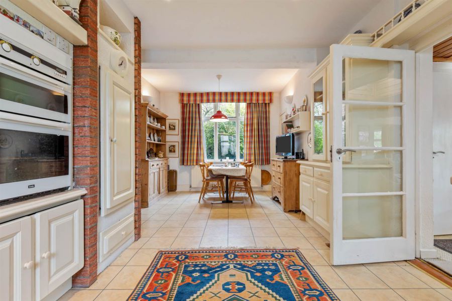 10 Knockmore Park