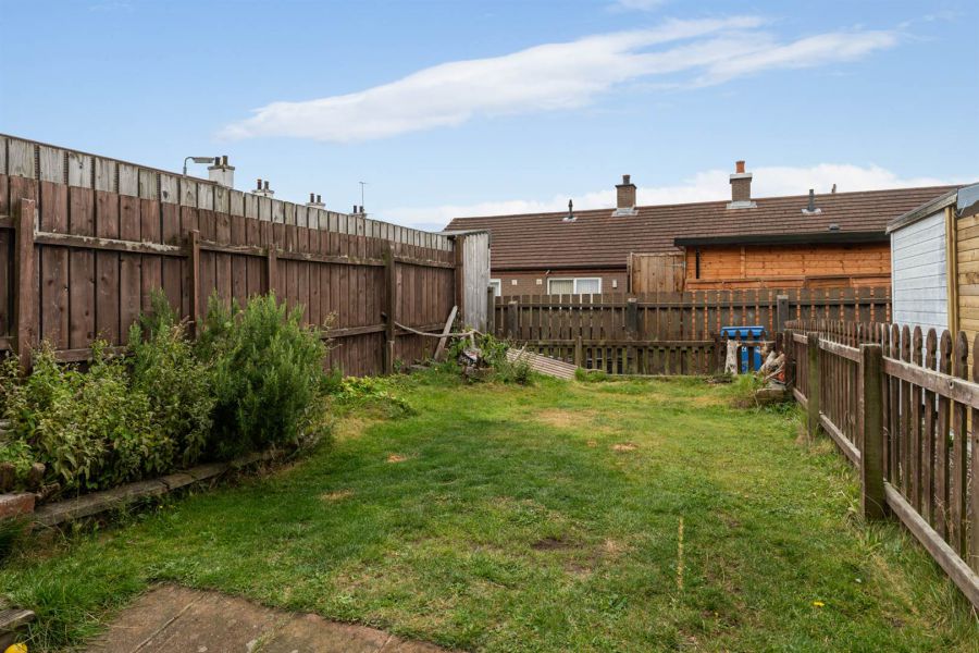 2 Kinnegar Close