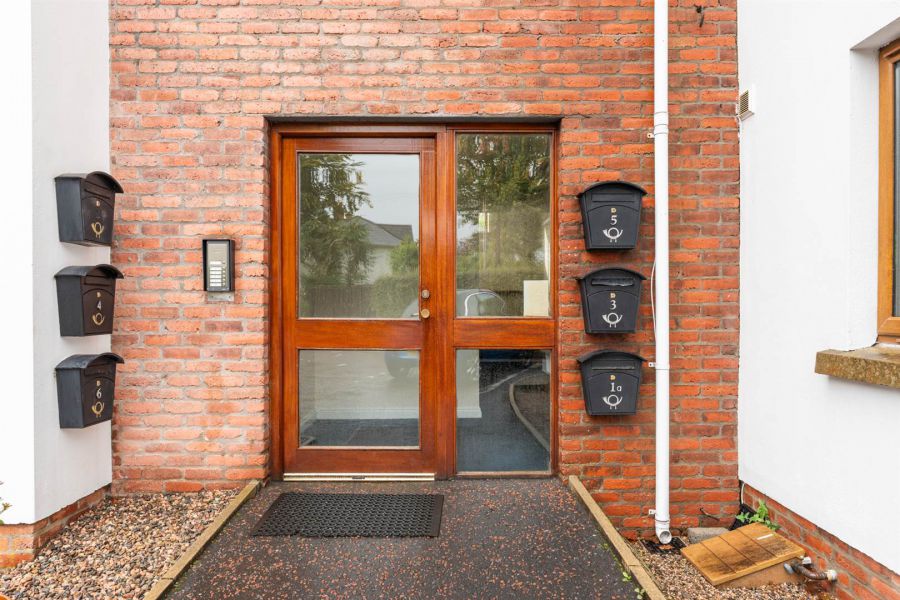 Apt 3 Belmont Gate
