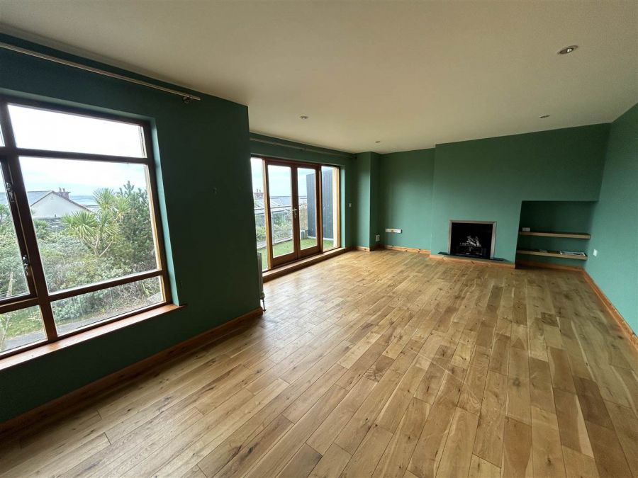31 Cove Avenue
