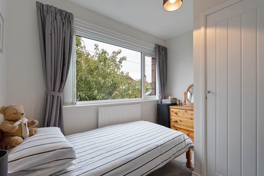 6 Seahill Road East