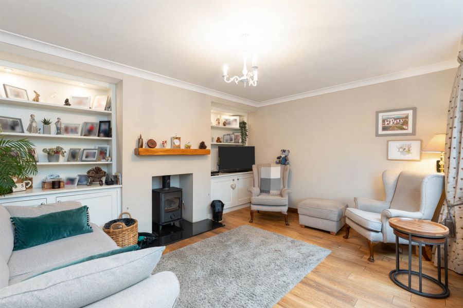 6 Seahill Road East