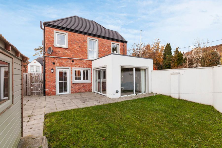 1 Lesley Chase, Knockagh Chase