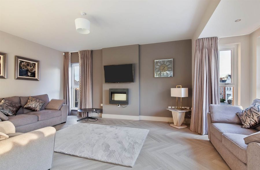 1 Lesley Chase, Knockagh Chase