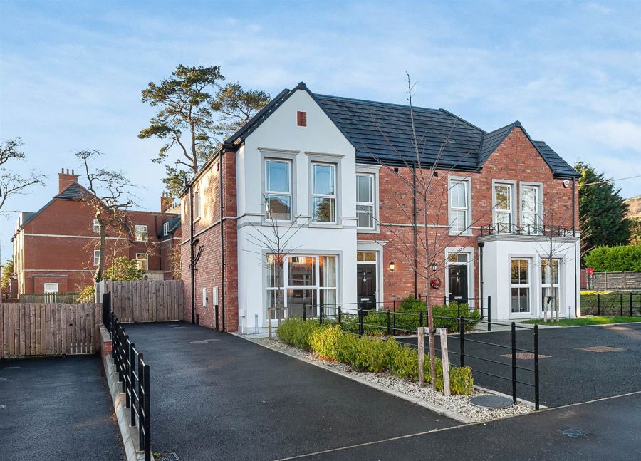 4 Lesley Chase, Knockagh Chase, Upper Road, Greenisland, BT38 8GU