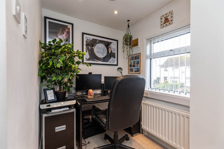 15 Cherryhill Crescent