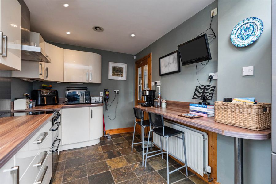 15 Cherryhill Crescent