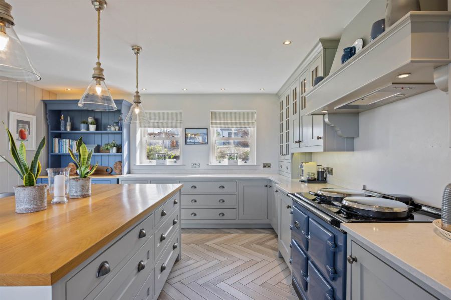 Crabtree Cottage, 95 Tullyard Road