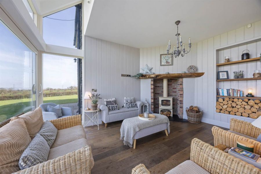 Crabtree Cottage, 95 Tullyard Road