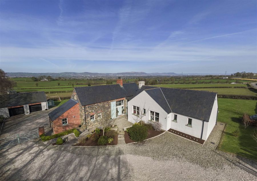 Crabtree Cottage, 95 Tullyard Road